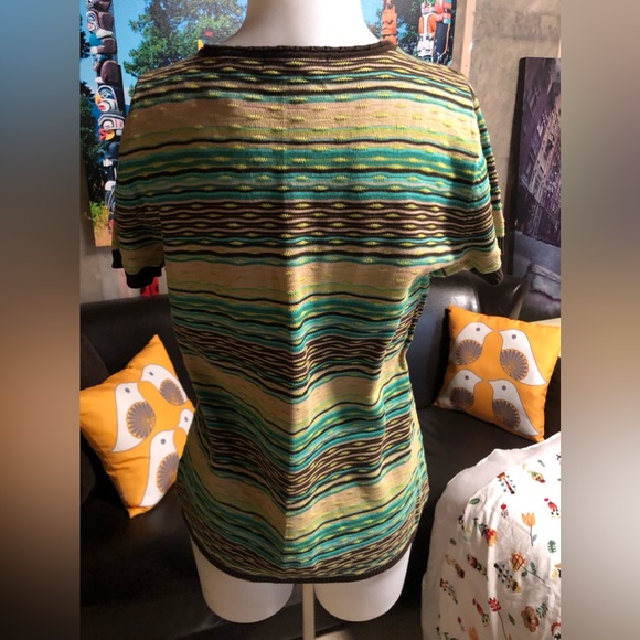 Liz Claiborne sweater in medium.  Excellent condition. - Picture 4 of 5